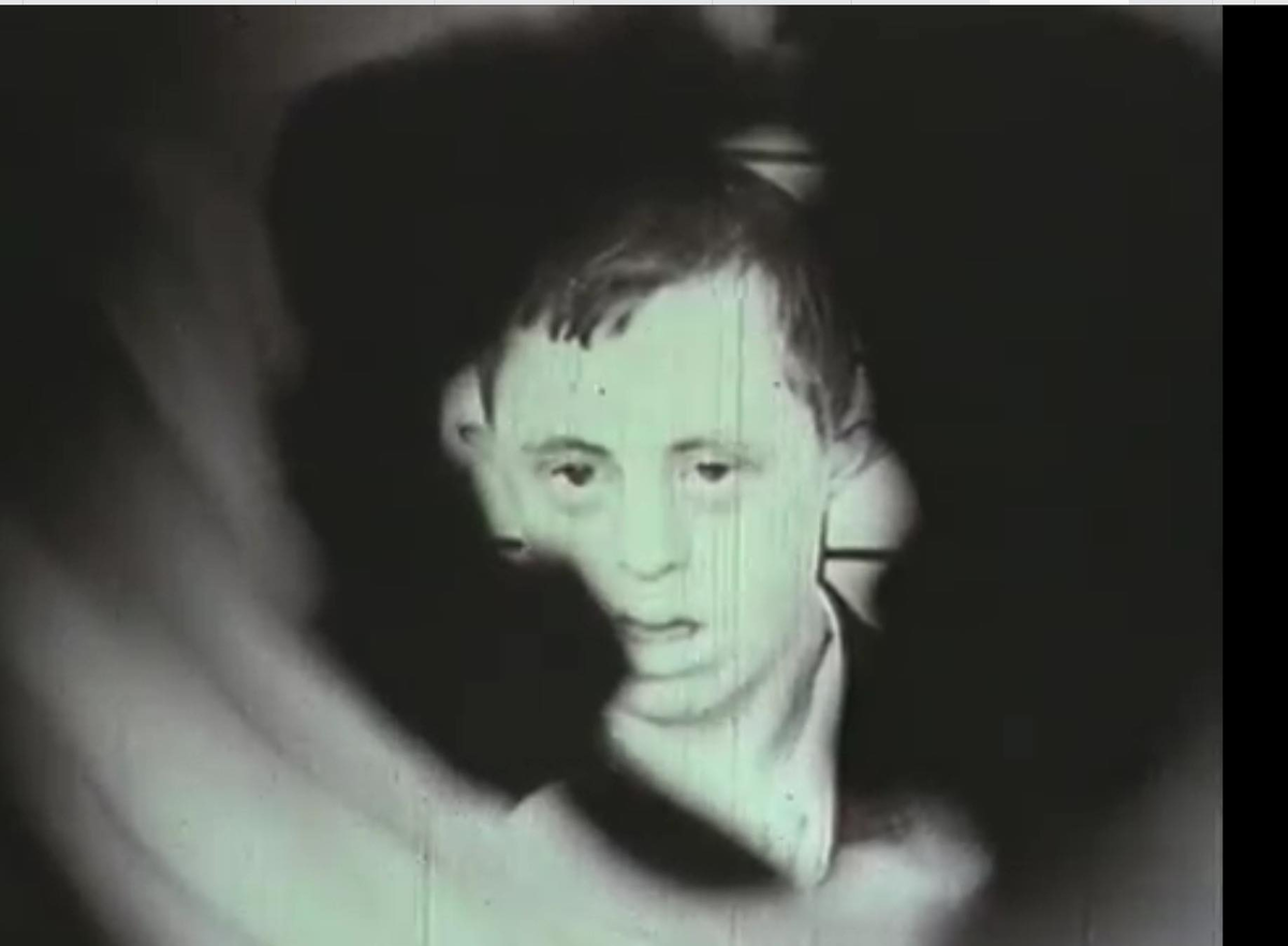 Кадр из фильма «Генетика и мы. Испытание 21-й хромосомой»