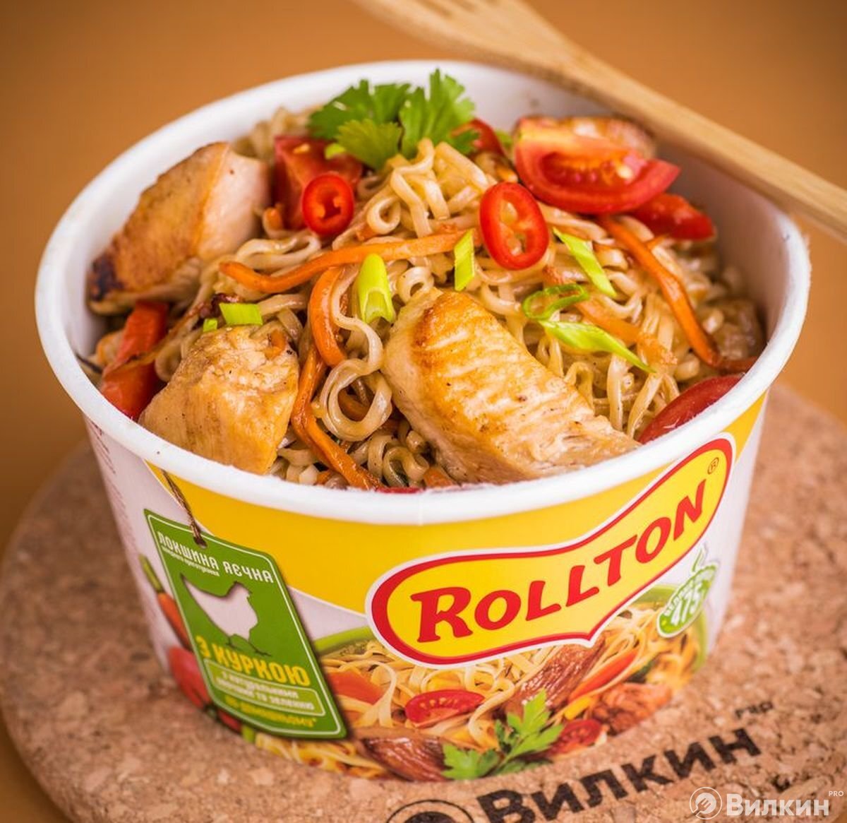 Рольон. Noodles лапша ролтон с курицей. Вьетнамская лапша Роллтон. 85 Гр лапша Wok ролтон. Китайская лапша Роллтон с курицей.