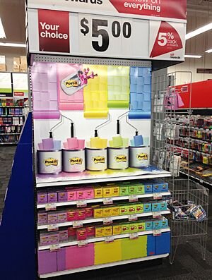 Примеры POS-материалов с подсветкой и доп.модулями.