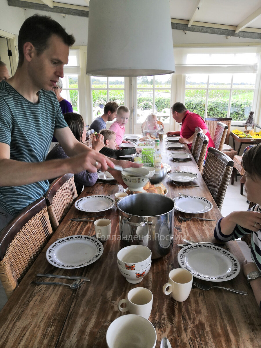 Моя семья в Голландии любит русские блюда попробовать тоже. Фото: из личного архива