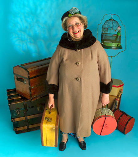 мама со всеми своими вещами паожаловала