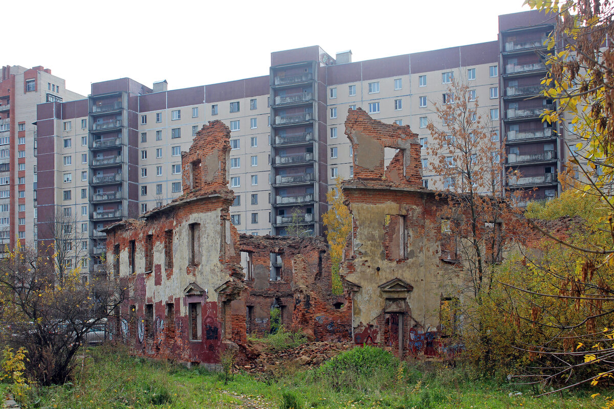 Руины дома Зотова (Рыбацкий пр., д. 5)