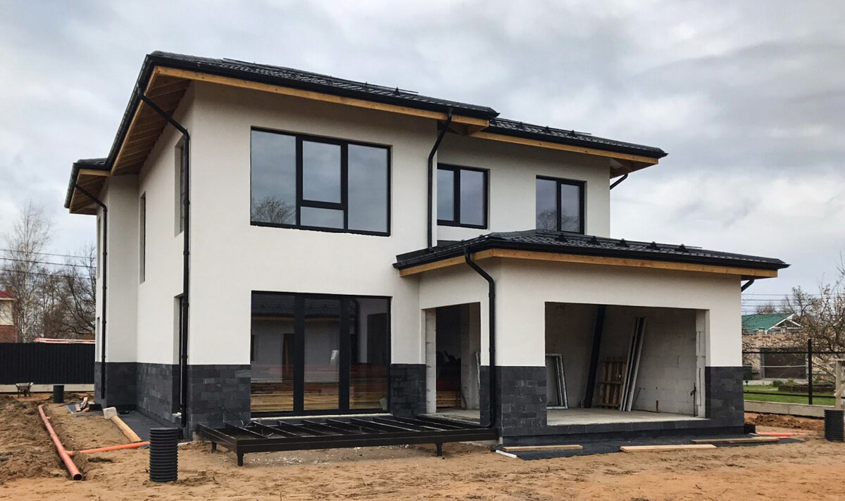 Монолит-Хаус. Строящийся дом в Сергиево