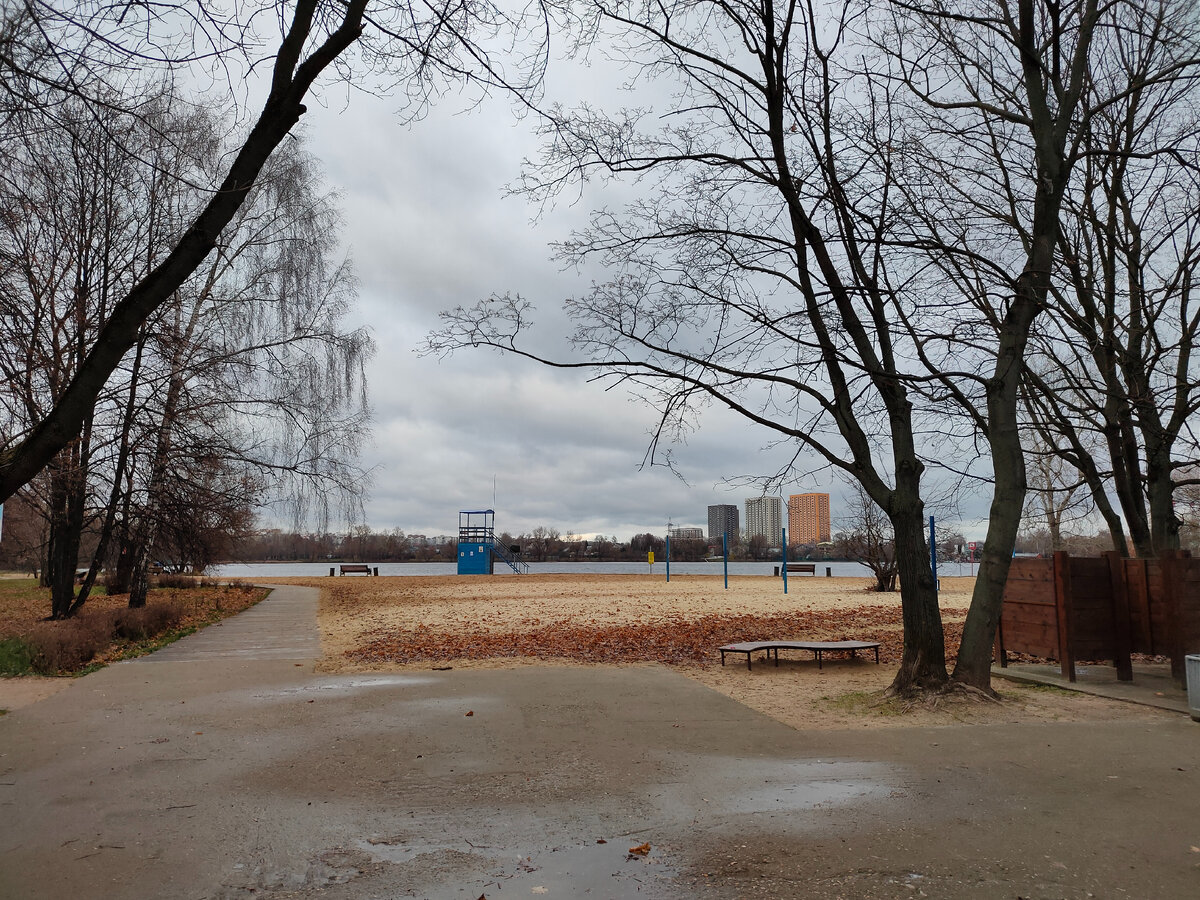 Вход на пляж со стороны Заозерной улицы