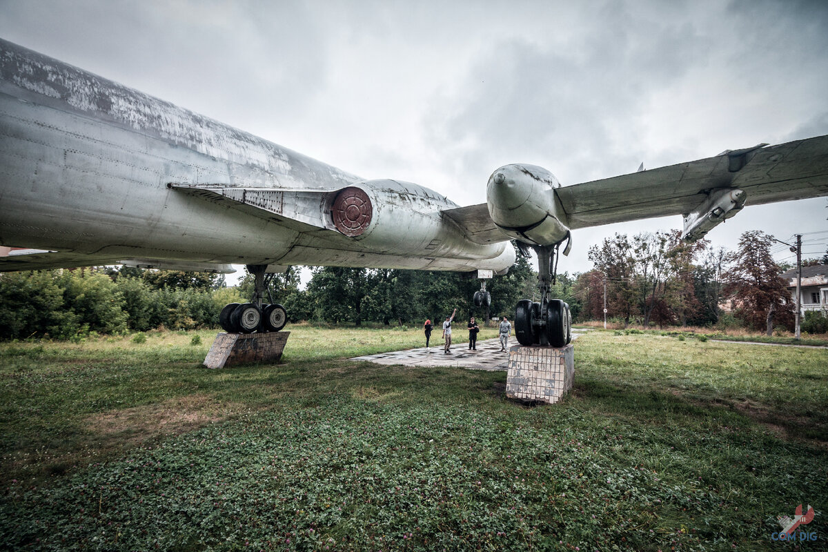 Самолет ТУ-16.
