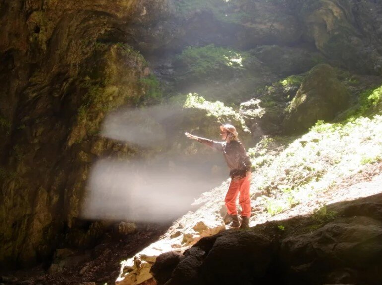 Легенды пещеры Большой Бузулук. Алушта. Россия. Крым