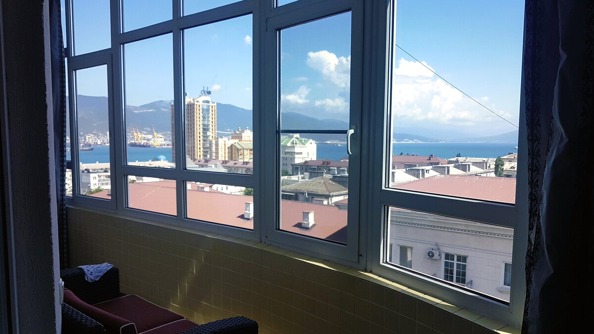 Красивый вид из окна