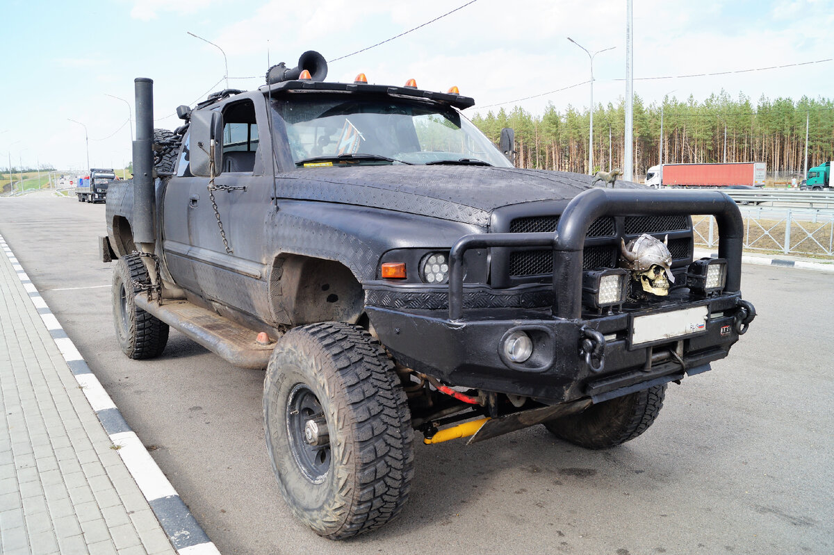Мужик собрал себе брутальный Пикап, похожий на локомотив (тачка🔥🔥🔥 ...