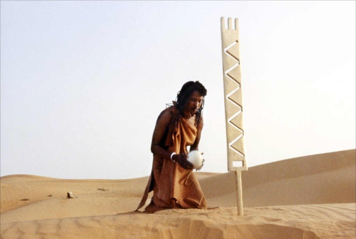 Кадр из фильма "Яркий свет", 1987 г.