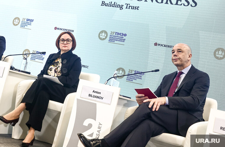    Главы ЦБ и Минфина Эльвира Набиуллина и Антон Силуанов обсуждают новый подход к налоговым льготам