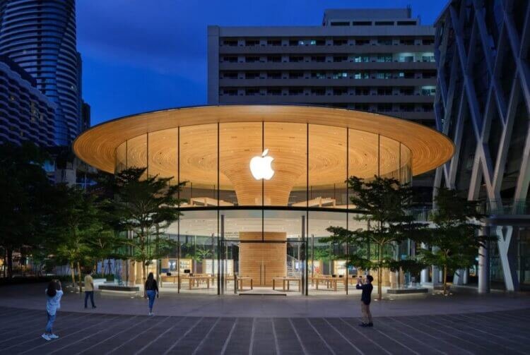 Это Apple Central World — бангкокский Apple Store 