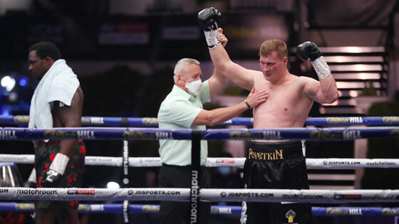  Россиянин Александр Поветкин нокаутировал британца Диллиана Уайта и завоевал титул временного чемпиона мира по версии Всемирного боксерского совета (WBC