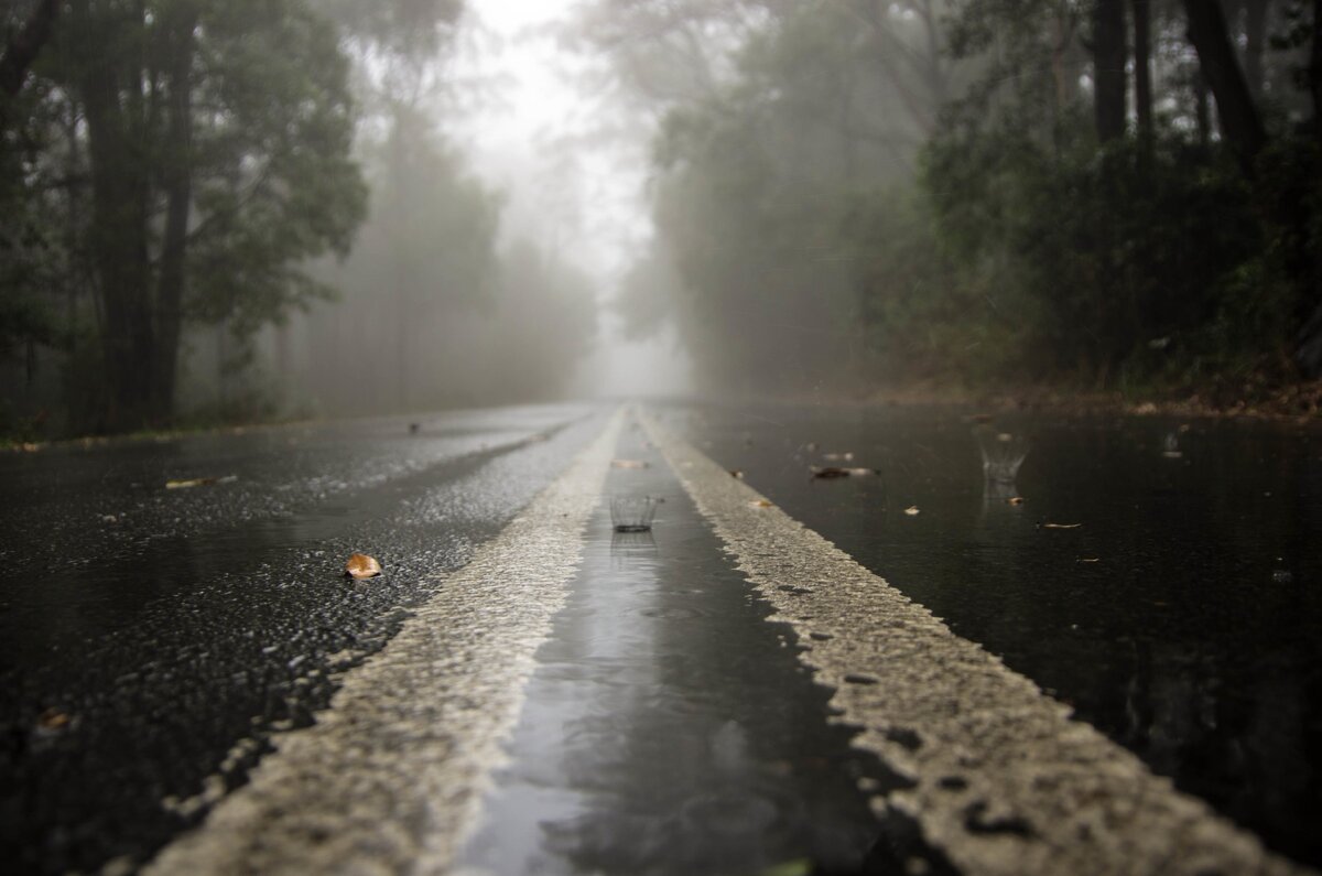 Дорога под дождем