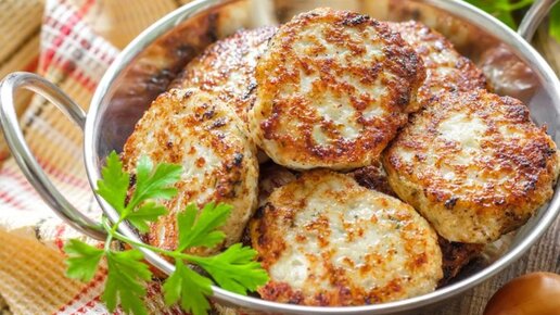 Куриные зразы с яйцом и луком и 