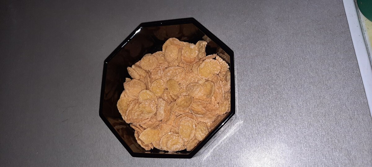 Хлопья вкусный завтрак )