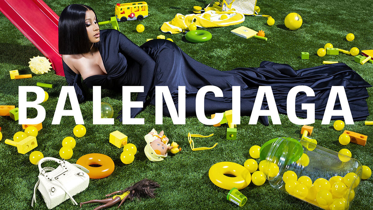 Источник фото: @ iamcardib / Instagram  
