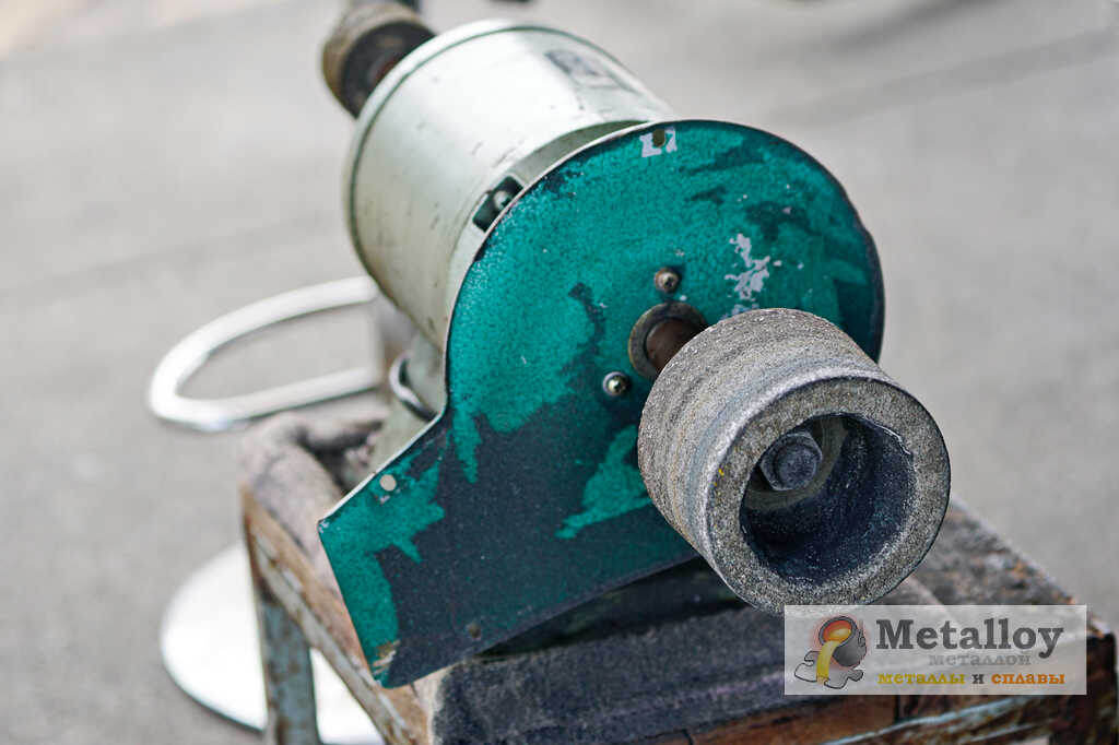 Электродвигатель для станка