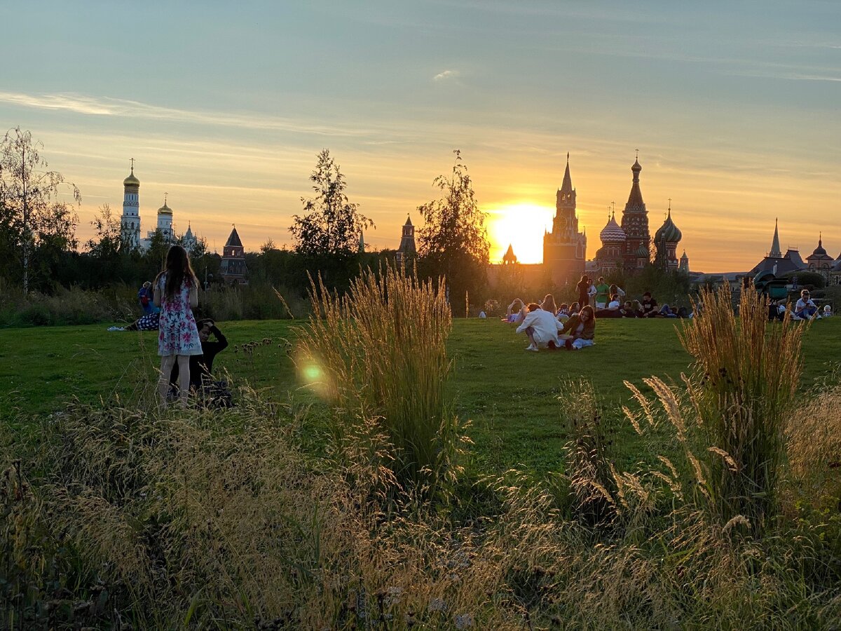 Москва на закате, Зарядье