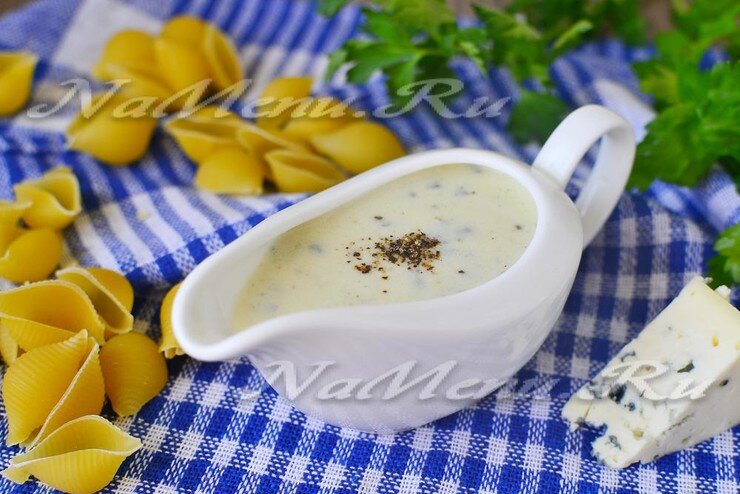 Соус «Блю чиз» из сыра с голубой плесенью (Blue Cheese Dip)