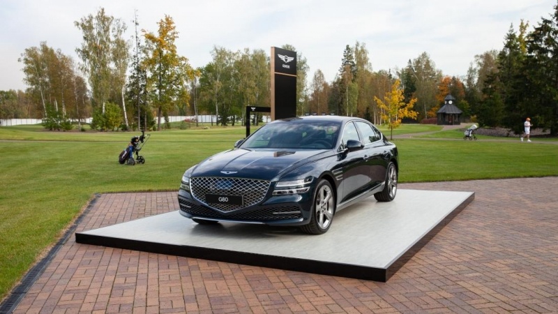 Genesis провел закрытый показ нового бизнес-седана G80