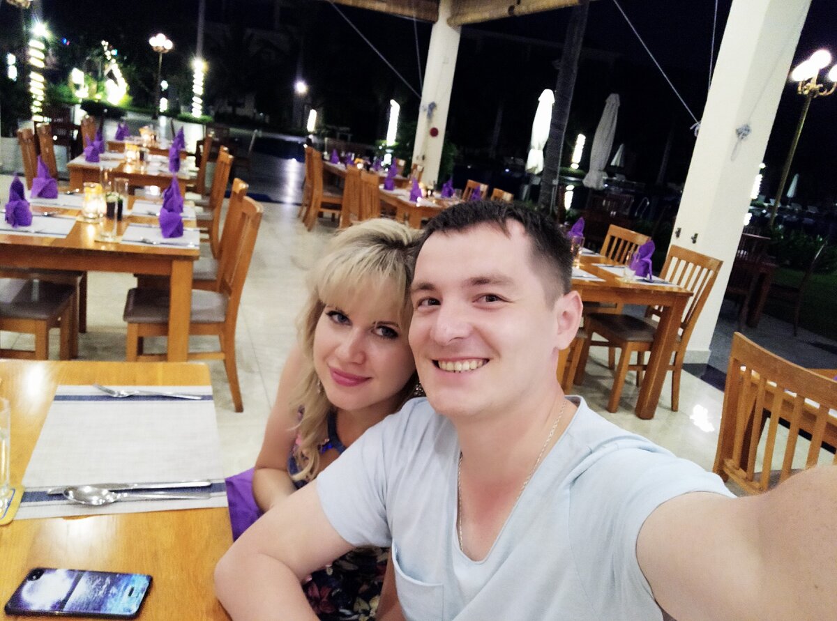 Купил турник со скидкой. Доволен как слон