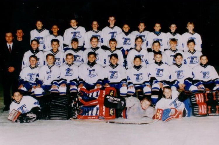 Антон Худобин (в центре нижний ряд) - воспитанник "Торпедо" (Усть-Каменогорск)