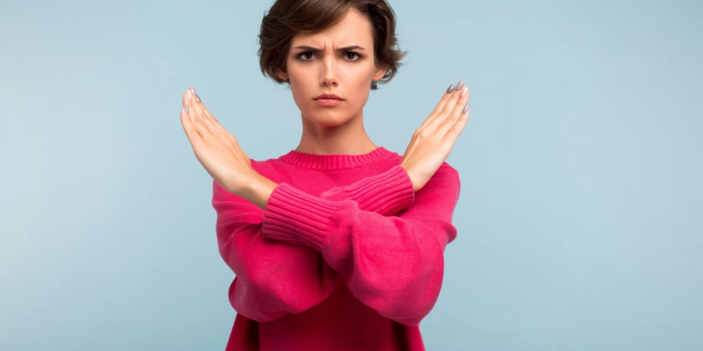 Муж требует идти работать и развиваться по специальности