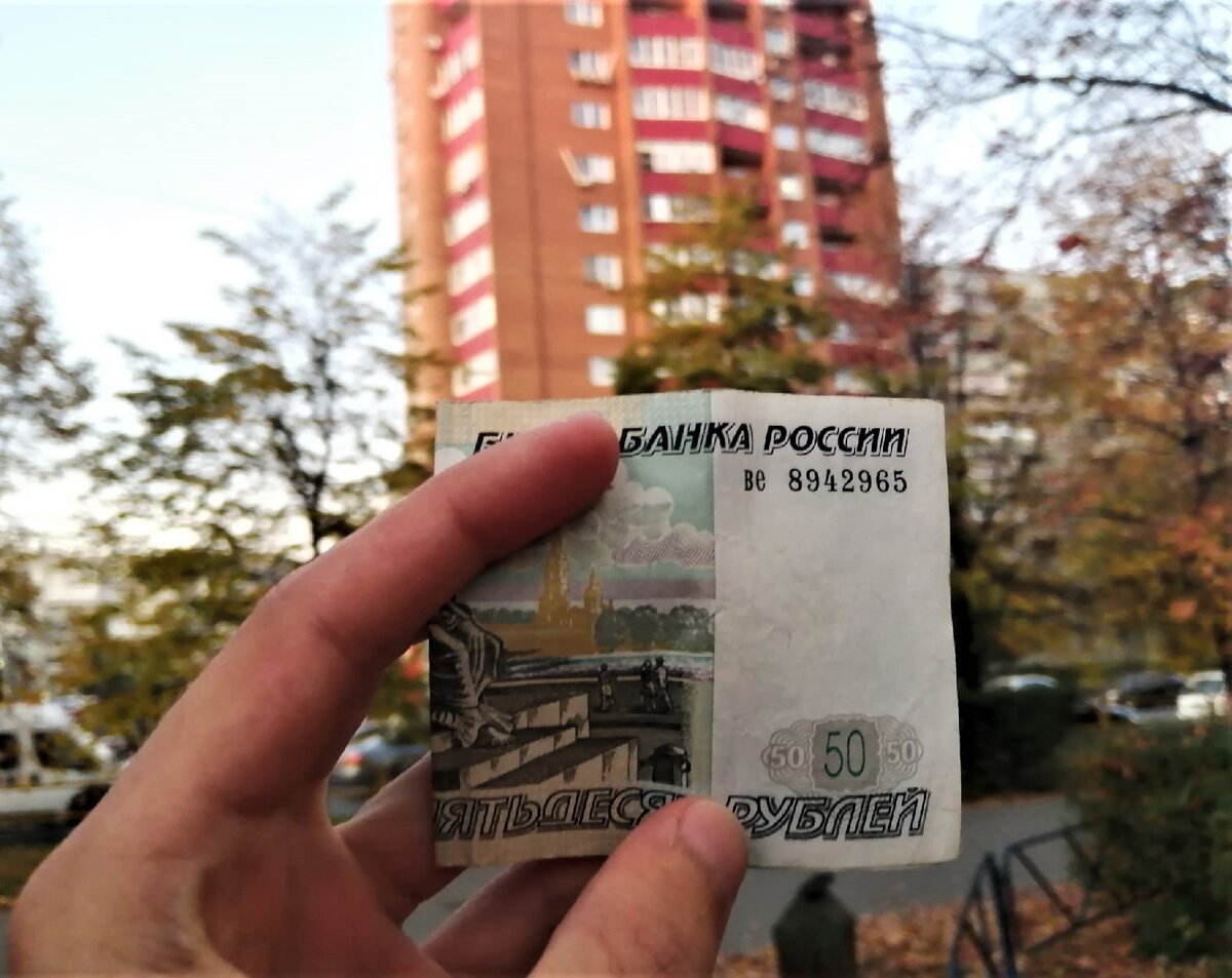 Едем едем в соседнее село на дискотеку мем. Группа краски солисты. Хочется все бросить и уехать в соседнее село на дискотеку. Не хочу ипотеку хочу на дискотеку. Не хочу ипотеку хочу на дискотеку.