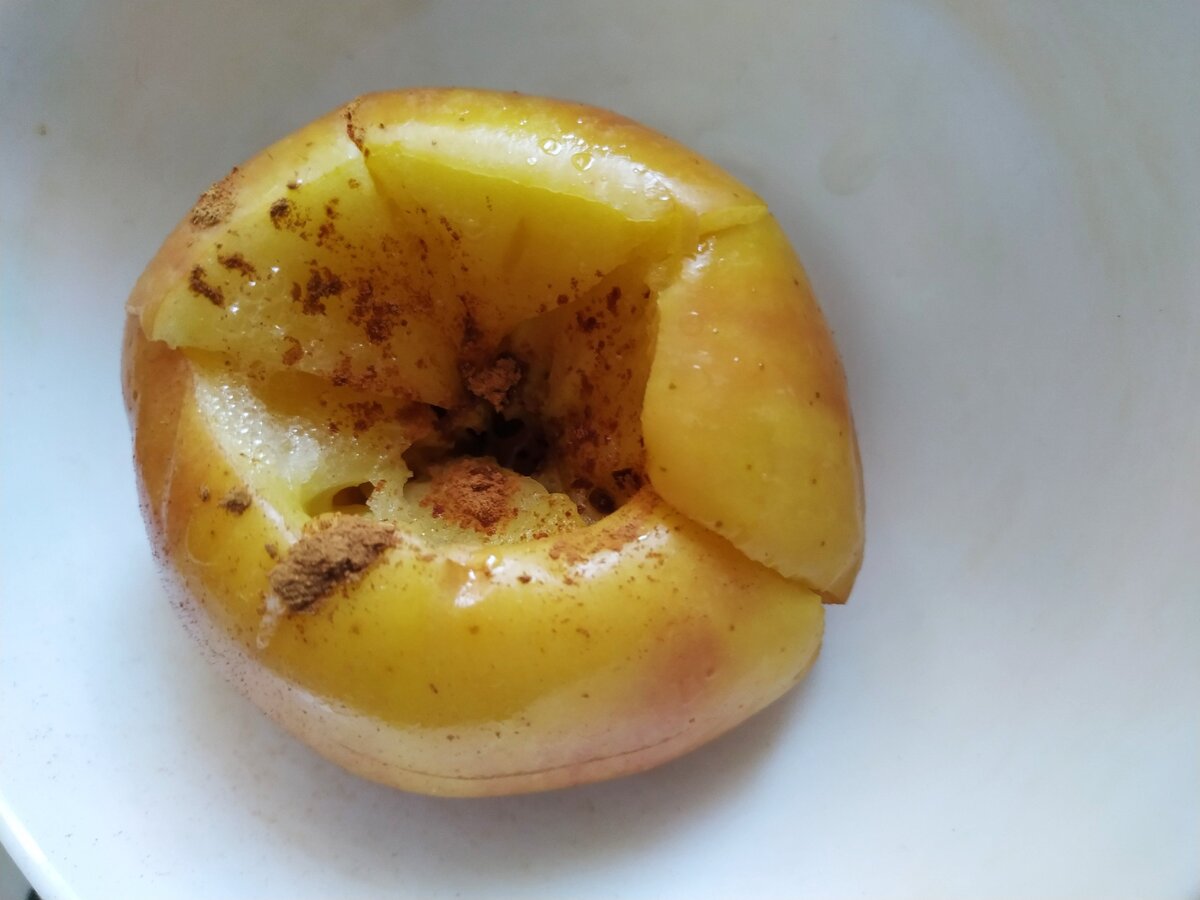 Яблочко печеное