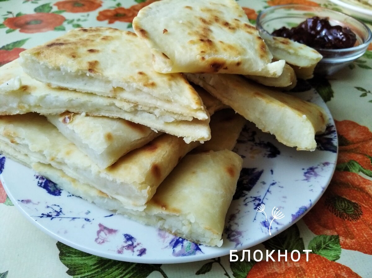 Кыстыбый с картошкой по-татарски