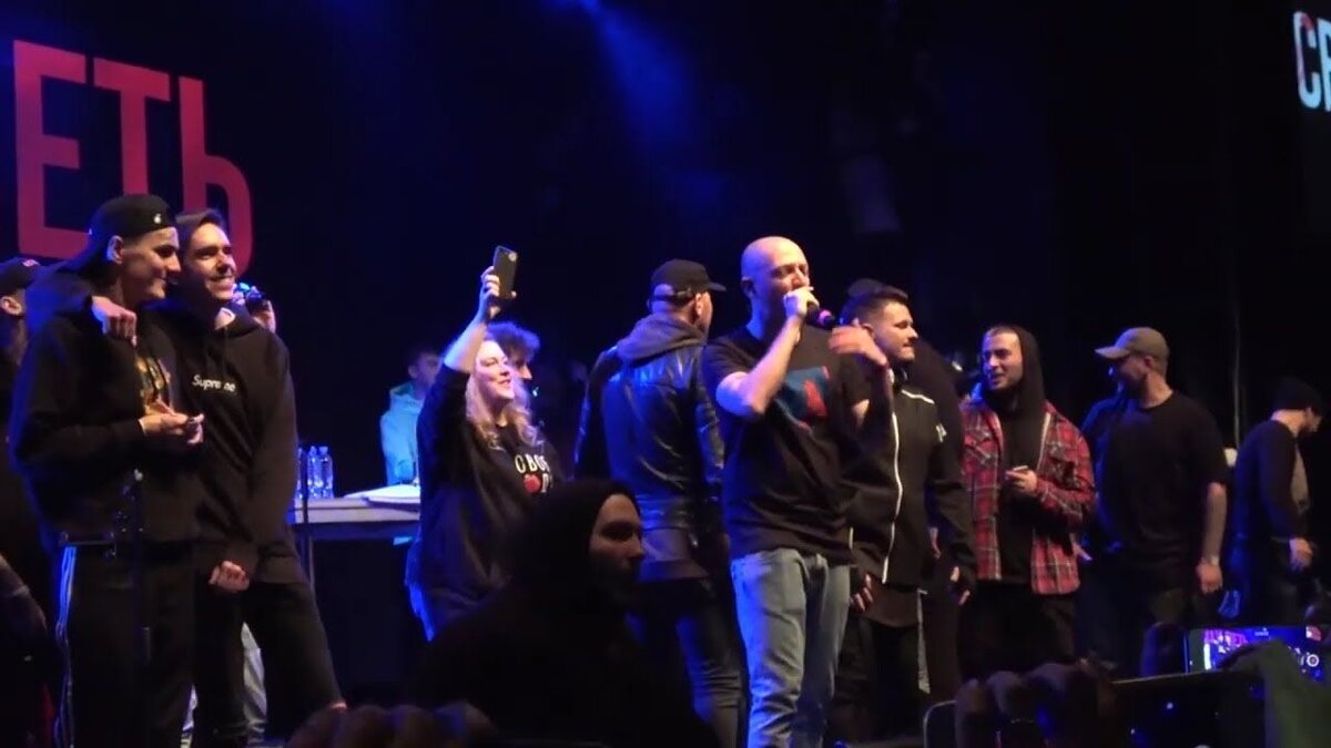 Иллюстрация одного из движений русского рэпа. Пока неизвестно куда