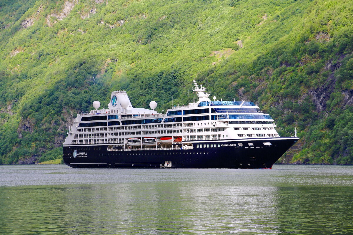 Фото интерьеров.