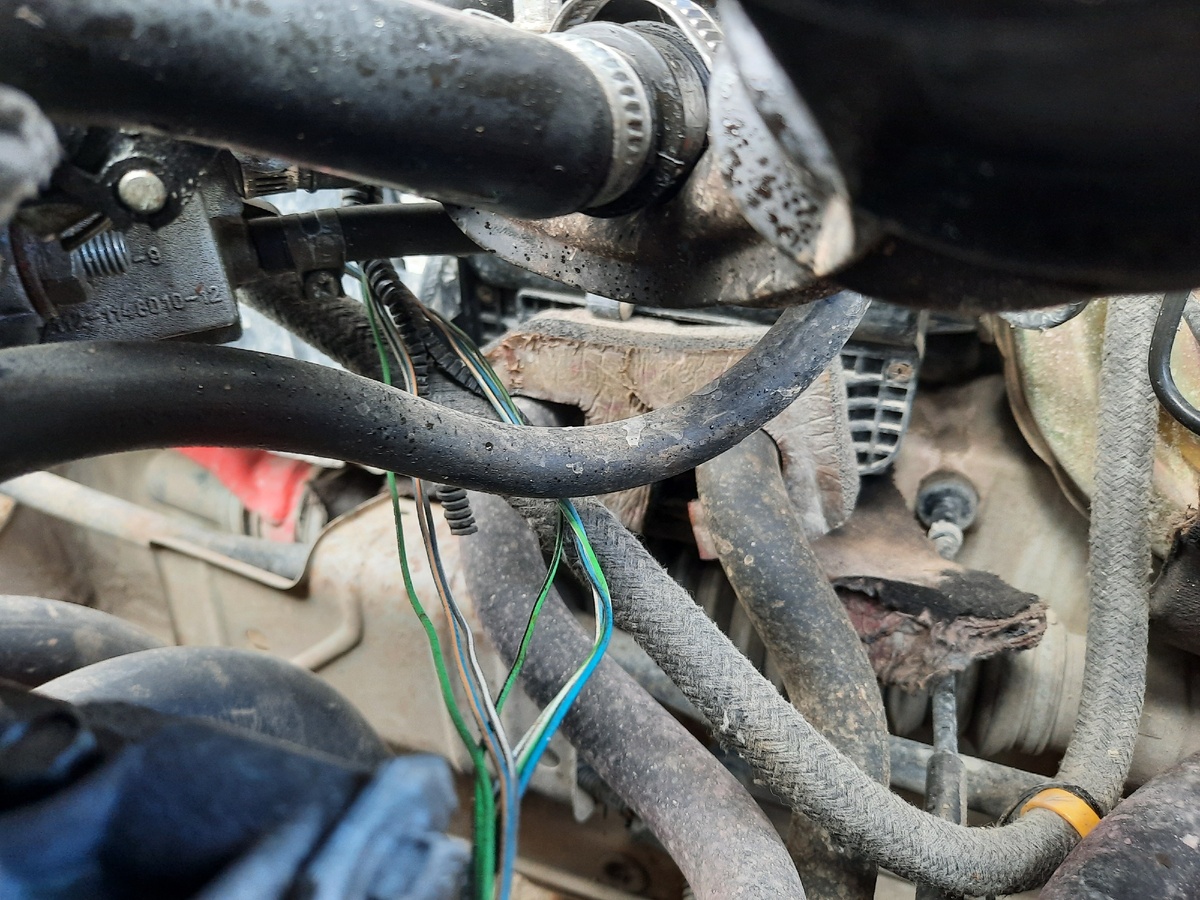 Решил проблему с печкой. Оказалось дело было в одном. Теперь дует очень ...