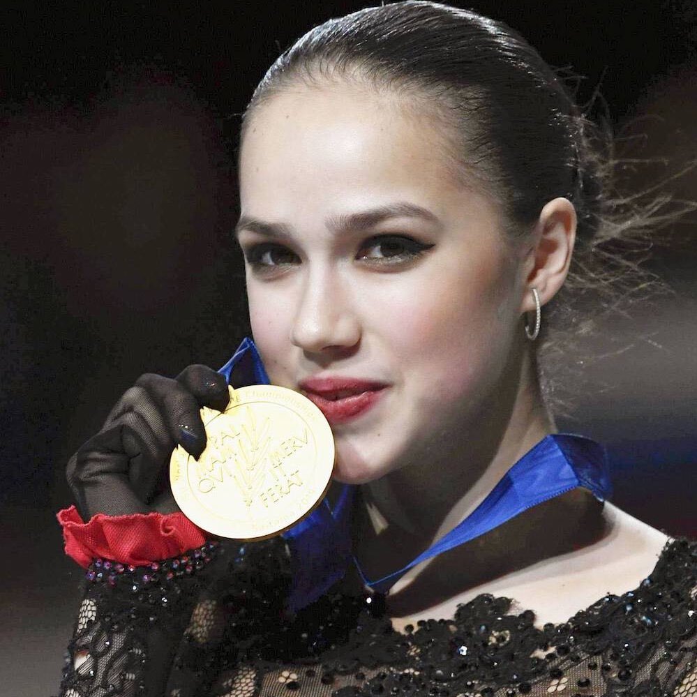 Алина Загитова - победительница последнего ЧМ по фигурному катанию. Фото из открытых интернет-источников.