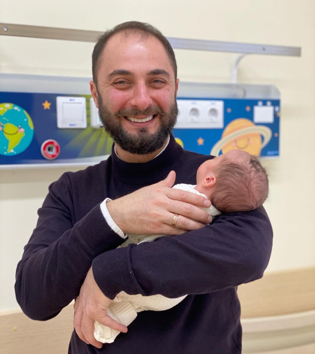 Демис Карибидис