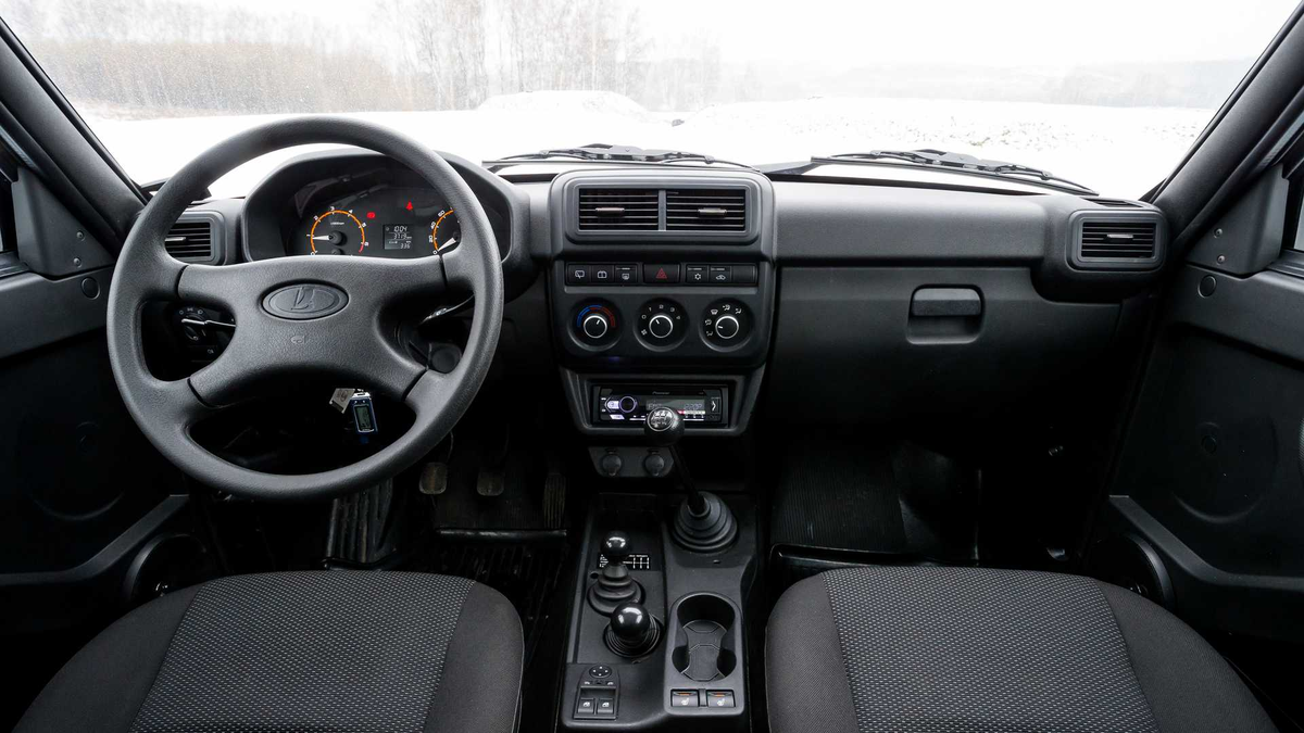 АвтоВАЗ" спустя месяц возобновил производство пятидверной Lada Niva Legend ТАРАН