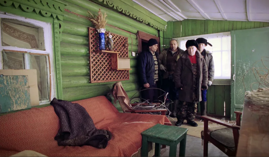 кадр из фильма "Чиппендейл" 2012