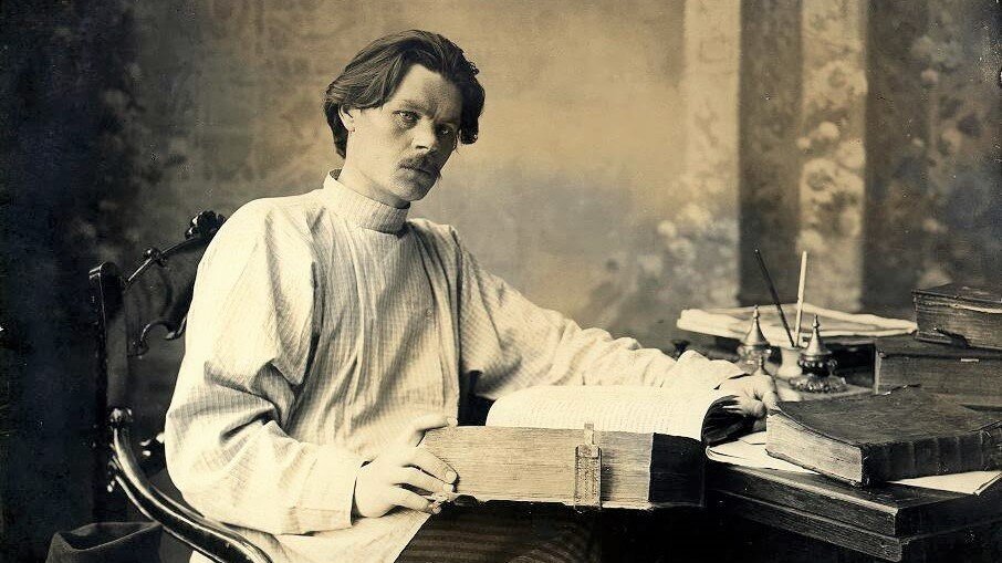 А. М. Горький, о котором наш современник литературовед Д. л. Быков сказал: «Горький — пролетарский Печорин, свидетельство того, что теперь судьбу России будут решать низы».