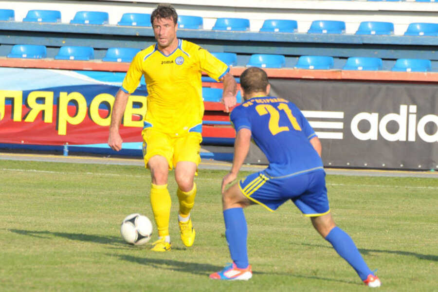 Кубок России 2012/13. 1/16 финала. Астрахань – Ростов 1-3. Драган Блатняк против Александра Иванова (№21).