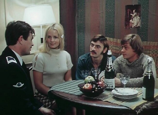 Кадр из фильма «Старший сын» (1975). Скриншот.