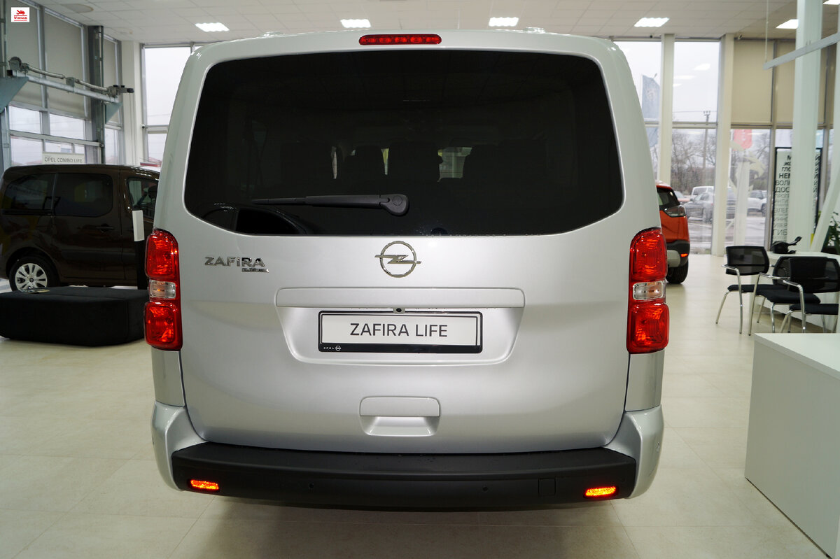 Opel Zafira Life давно продаётся в России. Считаю, что он стоит своих  денег, а вот транспортный налог очень маленький | МЕХВОД | Дзен