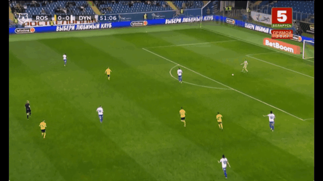 Федя вроде бы и мяч уже выиграл, а распорядиться по-умному не смог.