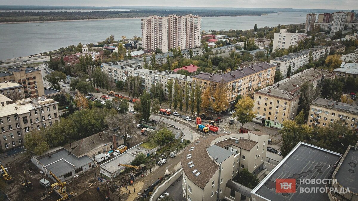     Отработка эвакуационных мероприятий, защита промышленных и инфраструктурных объектов и действия населения в случае чрезвычайной ситуации привлекло внимание волгоградцев 7 ноября.