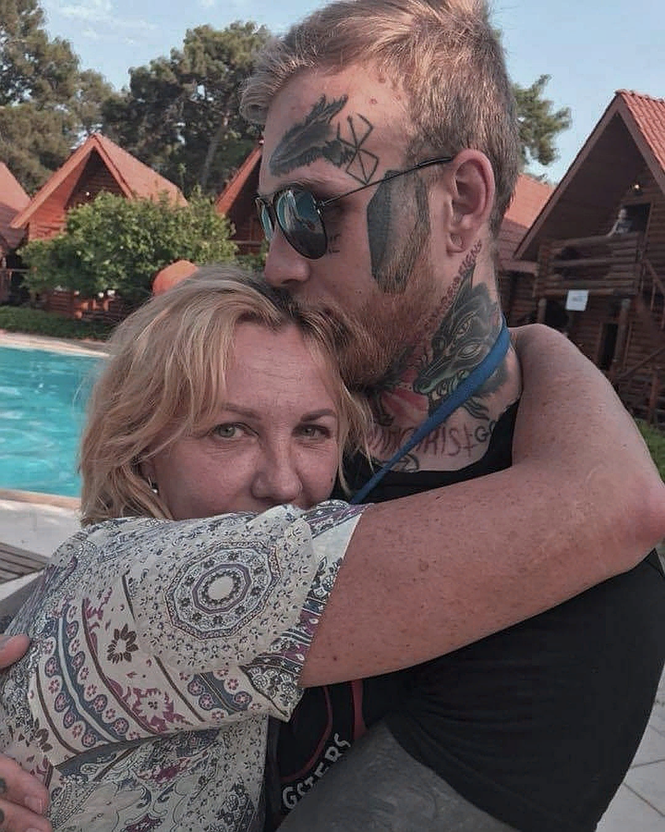 Денис Шальных и его мама, актриса Елена Яковлева