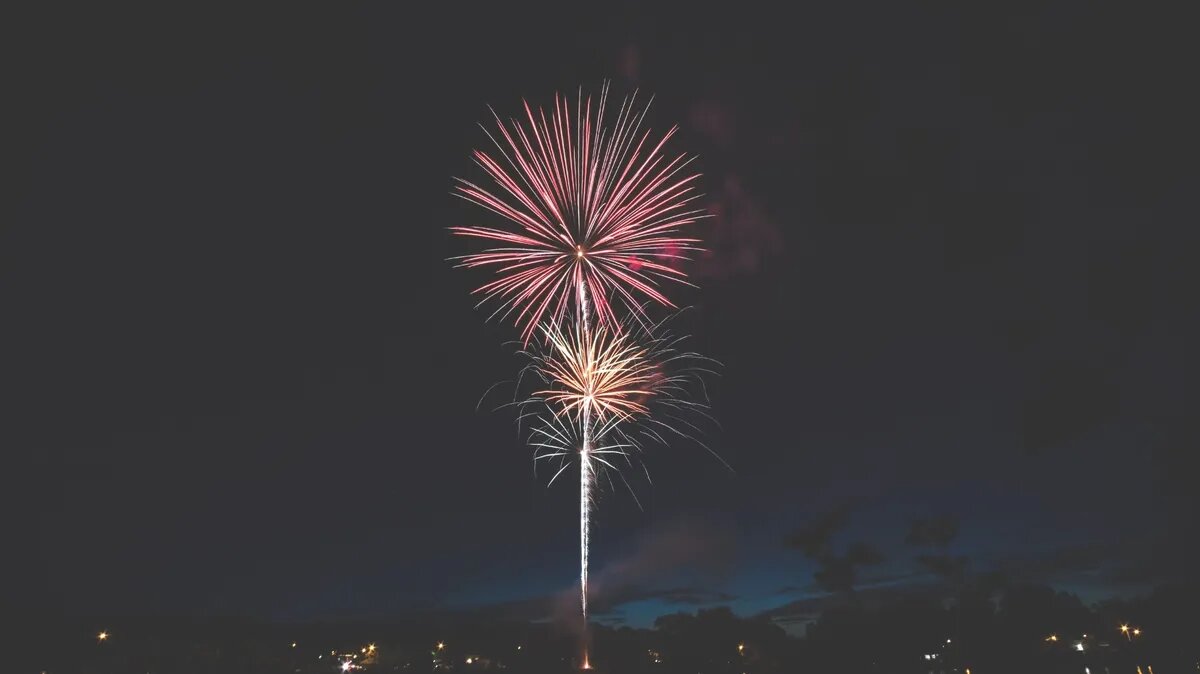 На празднование Нового года предложили выделить три дня. Фото: Pxfuel.com