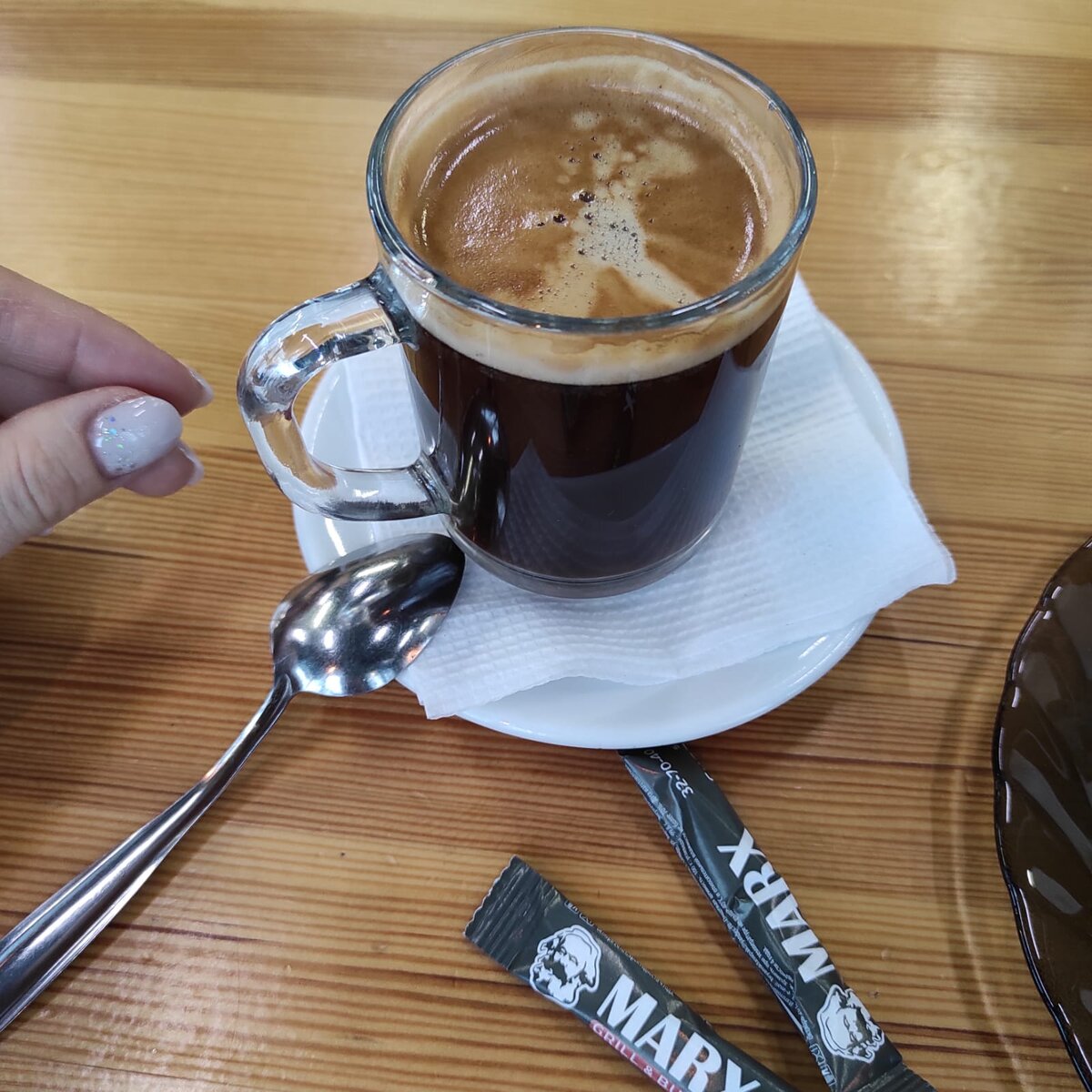    В Круглом сквере Брянска пролетарская бургерная Marx уступила место вьетнамскому кафе Бань Бао avchernov