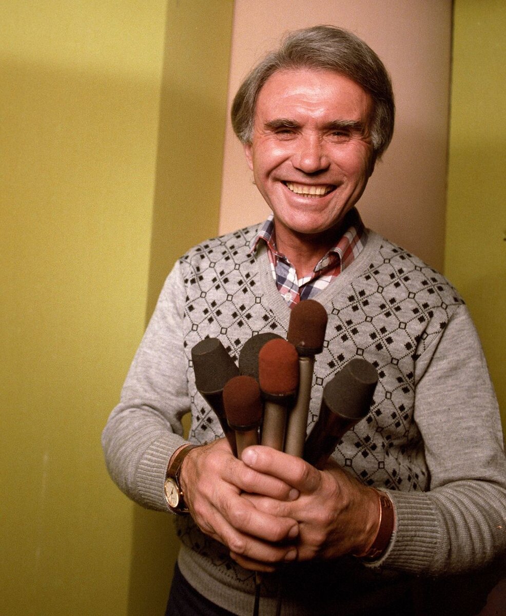 советские спортивные комментаторы. владимир никитович маслаченко. спортивные комментаторы советского союза. котэ (константин) махарадзе. владимир маслаченко вратарь спартака.