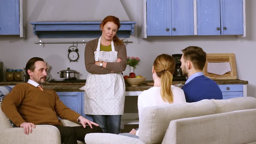 Знакомство с родителями. Настрой скептический