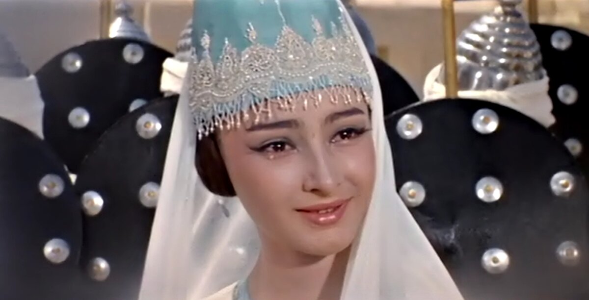 Кадр из фильма.  Додо Чоговадзе в роли царевны Будур.