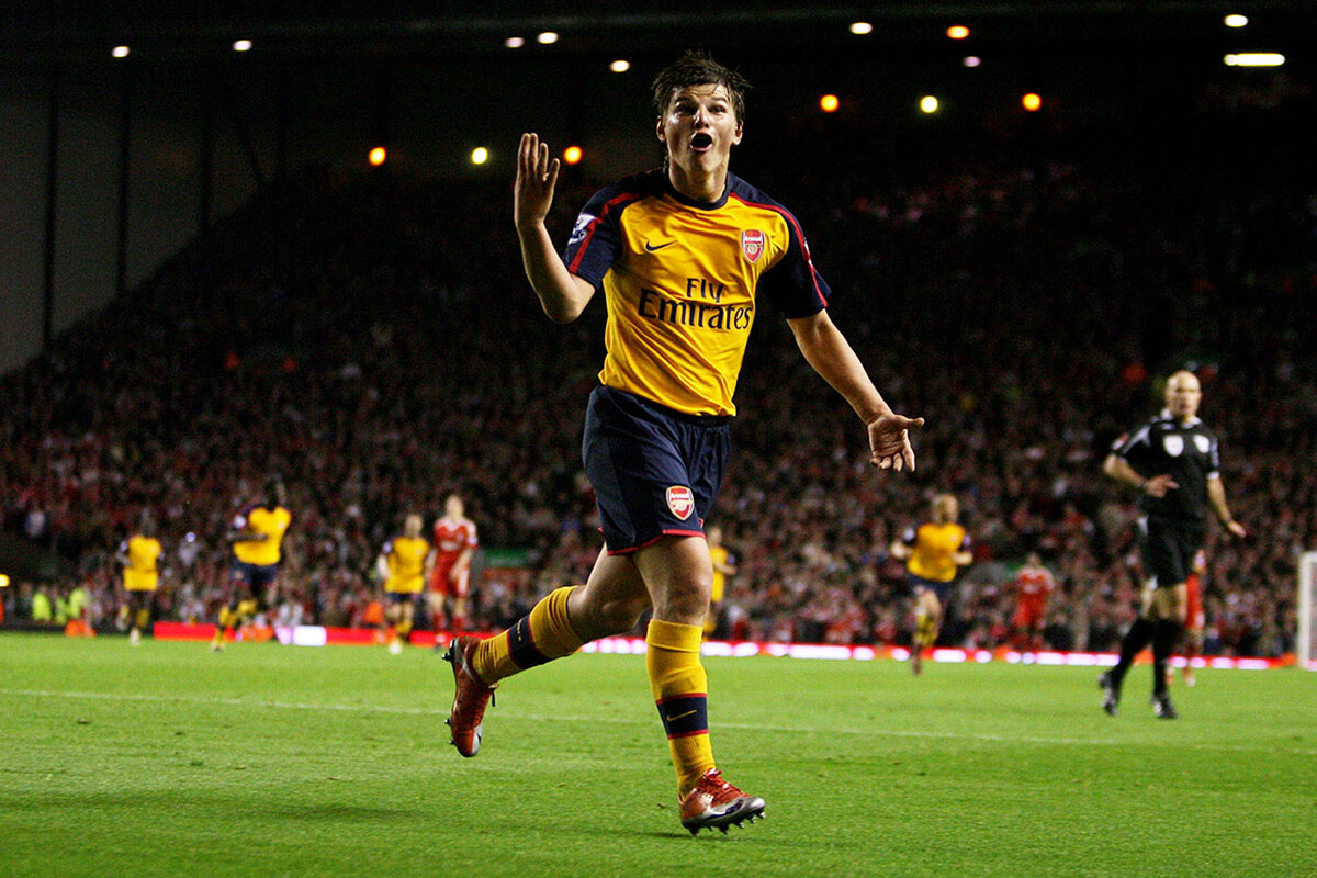 Аршавин праздует покер в ворота Ливерпуля